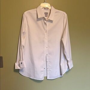Chico's 3/4 sleeve White Collared no iron shirt size 2.5 never worn